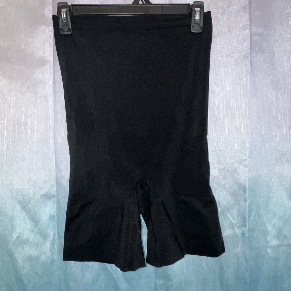 SPANX Shapewear for Women Oncore High-Waisted Mid-Thigh Shorts Size XL Black
